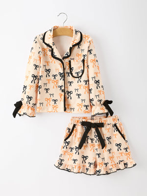 Halloween Bow Print Girls Pajama Set Long Sleeve Top and Shorts — view 1