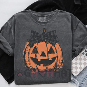Comfort Colors® Jack o' Lantern Shirt – Preppy Coquette Halloween T-Shirt, Women's Pumpkin Bow Tee — view 3