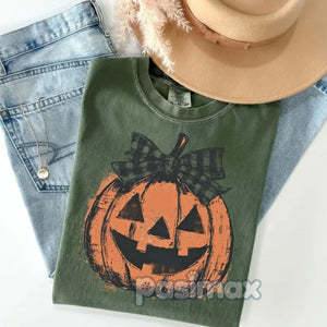 Comfort Colors® Coquette Halloween T-Shirt – Dreamy Jack o Lantern Shirt, Romantic Spooky Season Top, Aesthetic Pumpkin Tee — view 4