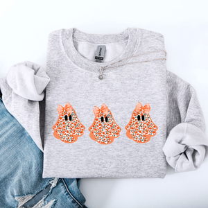 Cute Halloween Ghosts Pattern Coquette Cozy Autumn Nights Spooky Seasonal Print Collection Sweatshirt — view 5