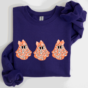 Cute Halloween Ghosts Pattern Coquette Cozy Autumn Nights Spooky Seasonal Print Collection Sweatshirt — view 10