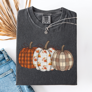Cute Patterned Pumpkins Halloween Autumn Plaid Cozy Festive Seasonal Comfort Colors Tee — view 4