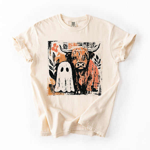Ghost And Cow Cute Autumn Halloween Spooky Season Cozy Night Village Harvest Moon Comfort Colors Tee