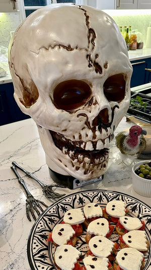 Giant Skull Animatronic Lamp Prop 20-Inch-Tall Heavy Duty Polyresin Halloween Decoration — view 21