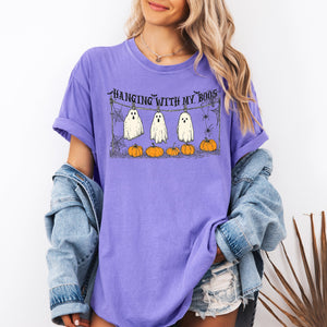 Hanging With My Boos Ghosts Halloween Spirits And Grinning Pumpkins For A Spooky Fun Night Comfort Colors Tee — view 7