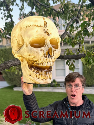 Giant Skull Pendant Lantern Prop 20-Inch-Tall Waterproof Outdoor Halloween Decoration — view 12