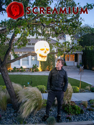 Giant Skull Pendant Lantern Prop 20-Inch-Tall Waterproof Outdoor Halloween Decoration — view 11