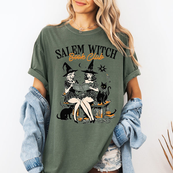 Salem Book Club Cute Cats Retro Vintage Halloween Reading Books Comfort Colors Tee