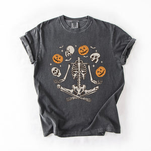 Skeleton Juggling Halloween Jack O Lantern Artwork Featuring Retro Vibes Comfort Colors Tee — view 1